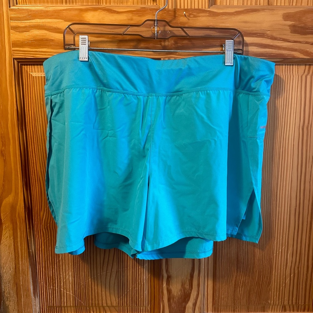 2XL AVIA running workout shorts, spandex shorts underneath, teal